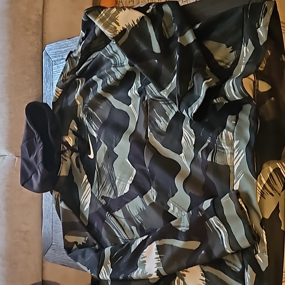 Nike Men’s Camo Hooded Pullover Shirt - Black/Green